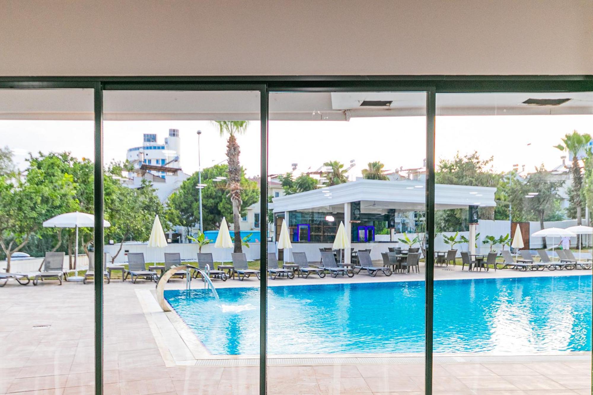 Lara World Hotel Antalya Exterior photo