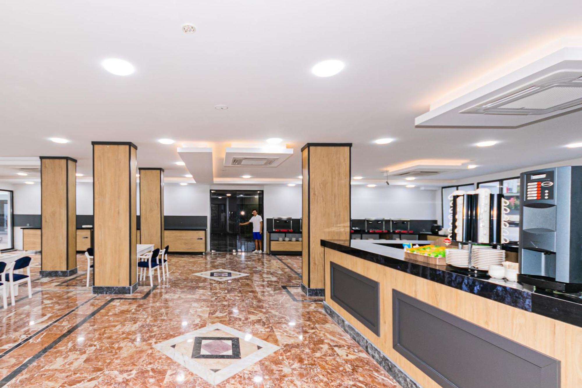 Lara World Hotel Antalya Exterior photo